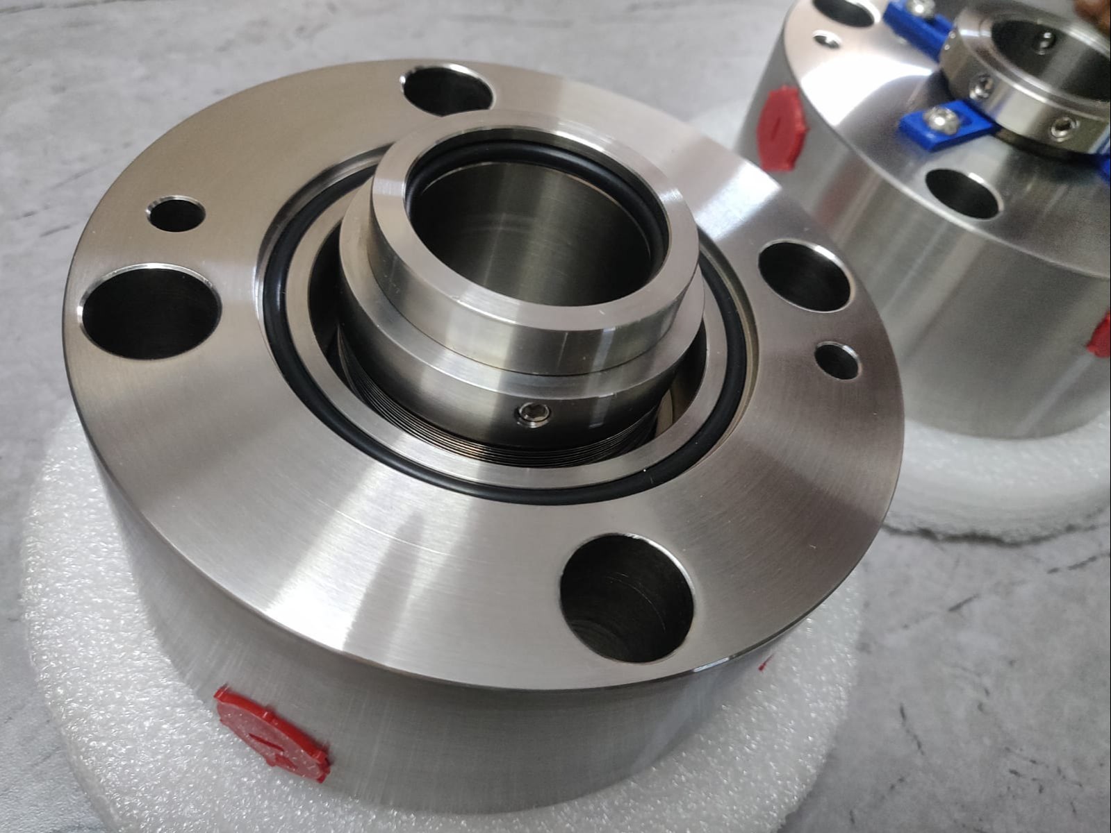 Mechanical Seals for High Temperature Applications